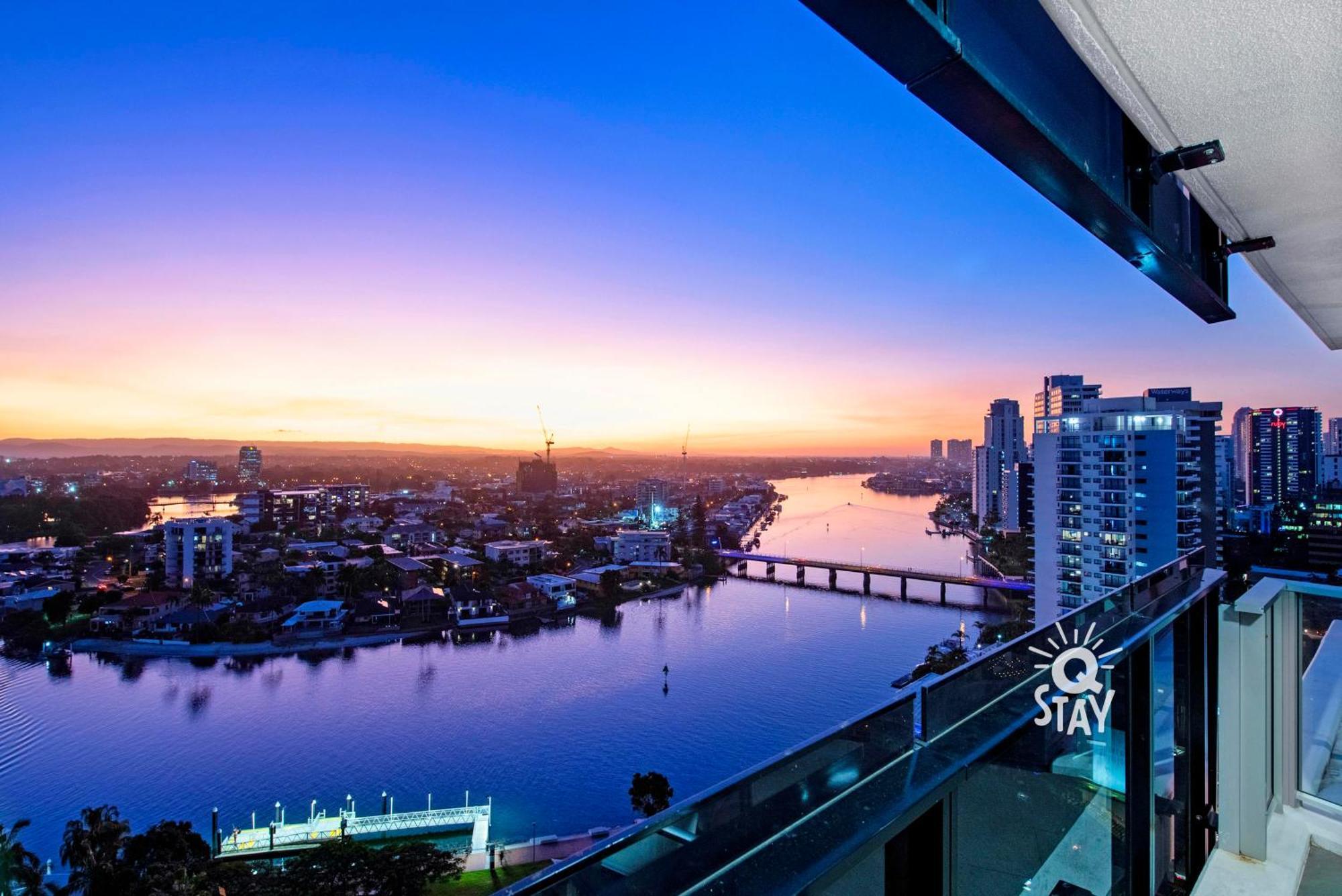 Circle On Cavill - Qstay Gold Coast Ngoại thất bức ảnh